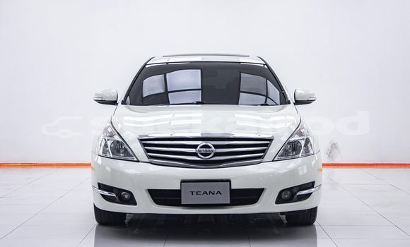 Buy Used Nissan Teana White Car in Bangkok in Bangkok Buy Used Nissan Teana White Car in Bangkok in Bangkok