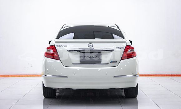 Buy Used Nissan Teana White Car in Bangkok in Bangkok Buy Used Nissan Teana White Car in Bangkok in Bangkok