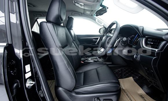 ซื้อ รถมือสอง Toyota Fortuner สีดำ รถยนต์ ใน %{เมือง} ใน กรุงเทพมหานคร ซื้อ รถมือสอง Toyota Fortuner สีดำ รถยนต์ ใน %{เมือง} ใน กรุงเทพมหานคร