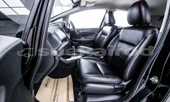 ซื้อ รถมือสอง Honda Jazz สีดำ รถยนต์ ใน %{เมือง} ใน กรุงเทพมหานคร ซื้อ รถมือสอง Honda Jazz สีดำ รถยนต์ ใน %{เมือง} ใน กรุงเทพมหานคร