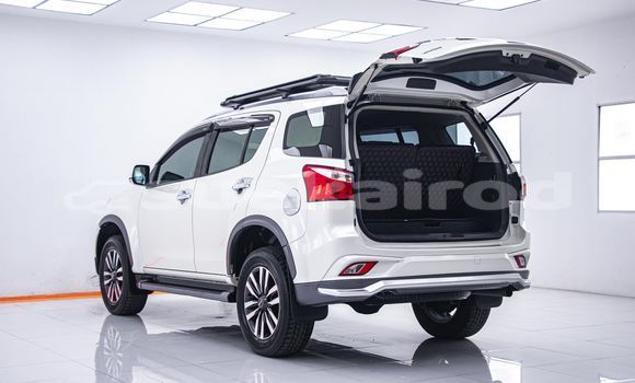 Buy Used Isuzu MU-X White Car in Bangkok in Bangkok Buy Used Isuzu MU-X White Car in Bangkok in Bangkok