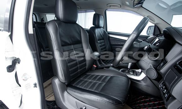 Buy Used Isuzu MU-X White Car in Bangkok in Bangkok Buy Used Isuzu MU-X White Car in Bangkok in Bangkok