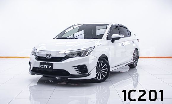 ซื้อ รถมือสอง Honda City ขาว รถยนต์ ใน %{เมือง} ใน กรุงเทพมหานคร