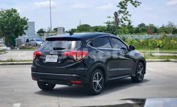 ซื้อ รถมือสอง Honda HR-V สีดำ รถยนต์ ใน %{เมือง} ใน ชัยนาท ซื้อ รถมือสอง Honda HR-V สีดำ รถยนต์ ใน %{เมือง} ใน ชัยนาท