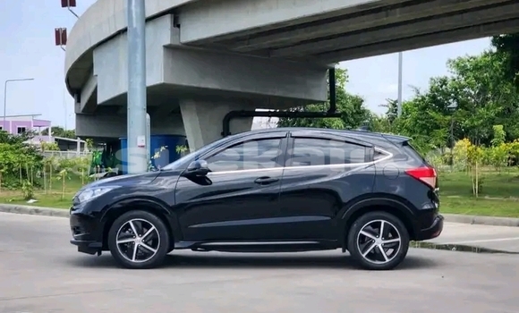ซื้อ รถมือสอง Honda HR-V สีดำ รถยนต์ ใน %{เมือง} ใน ชัยนาท ซื้อ รถมือสอง Honda HR-V สีดำ รถยนต์ ใน %{เมือง} ใน ชัยนาท