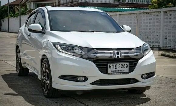 ซื้อ รถมือสอง Honda HR-V ขาว รถยนต์ ใน %{เมือง} ใน ฉะเชิงเทรา ซื้อ รถมือสอง Honda HR-V ขาว รถยนต์ ใน %{เมือง} ใน ฉะเชิงเทรา