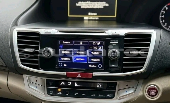 ซื้อ รถมือสอง Honda Accord สีดำ รถยนต์ ใน %{เมือง} ใน ฉะเชิงเทรา