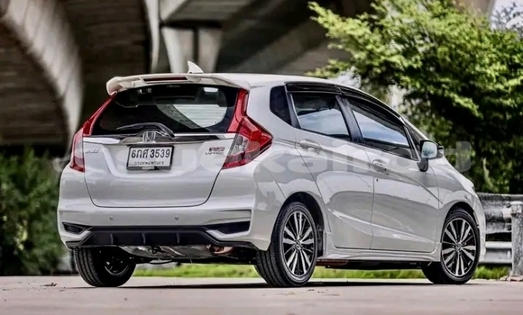 ซื้อ รถมือสอง Honda Jazz ขาว รถยนต์ ใน %{เมือง} ใน ฉะเชิงเทรา ซื้อ รถมือสอง Honda Jazz ขาว รถยนต์ ใน %{เมือง} ใน ฉะเชิงเทรา