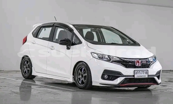 ซื้อ รถมือสอง Honda Jazz ขาว รถยนต์ ใน %{เมือง} ใน ฉะเชิงเทรา ซื้อ รถมือสอง Honda Jazz ขาว รถยนต์ ใน %{เมือง} ใน ฉะเชิงเทรา