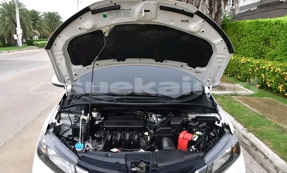 ซื้อ รถมือสอง Honda City ขาว รถยนต์ ใน %{เมือง} ใน ฉะเชิงเทรา