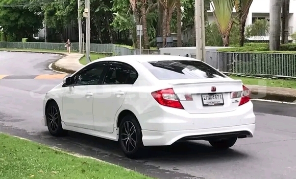 ซื้อ รถมือสอง Honda Civic ขาว รถยนต์ ใน %{เมือง} ใน ฉะเชิงเทรา ซื้อ รถมือสอง Honda Civic ขาว รถยนต์ ใน %{เมือง} ใน ฉะเชิงเทรา