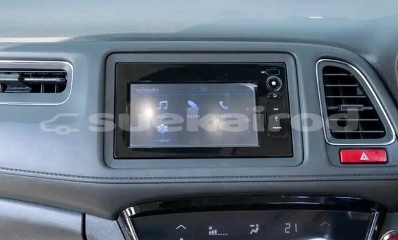 Buy Used Honda HR–V White Car in Chai Nat in Chai Nat Buy Used Honda HR–V White Car in Chai Nat in Chai Nat