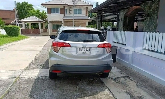 Buy Used Honda HR–V Other Car in Chai Nat in Chai Nat Buy Used Honda HR–V Other Car in Chai Nat in Chai Nat