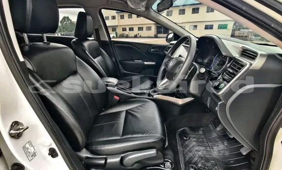 Buy Used Honda City White Car in Chai Nat in Chai Nat Buy Used Honda City White Car in Chai Nat in Chai Nat