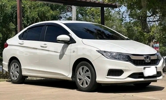 Buy Used Honda City White Car in Chachoengsao in Chachoengsao