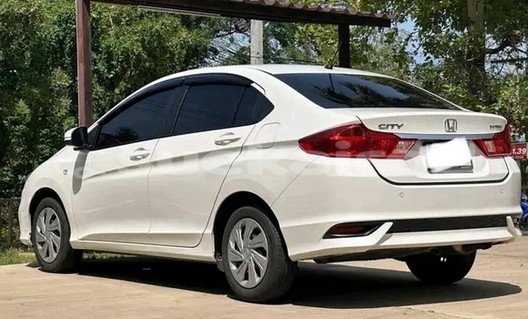 Buy Used Honda City White Car in Chachoengsao in Chachoengsao Buy Used Honda City White Car in Chachoengsao in Chachoengsao