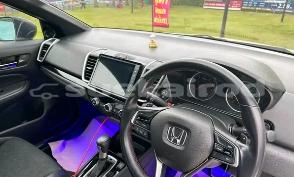 Buy Used Honda City White Car in Chai Nat in Chai Nat Buy Used Honda City White Car in Chai Nat in Chai Nat