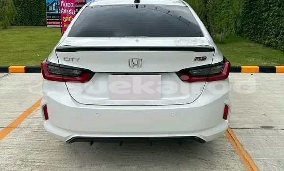 Buy Used Honda City White Car in Chai Nat in Chai Nat Buy Used Honda City White Car in Chai Nat in Chai Nat