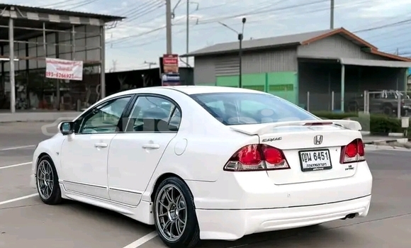 Buy Used Honda Civic White Car in Chachoengsao in Chachoengsao Buy Used Honda Civic White Car in Chachoengsao in Chachoengsao