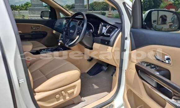 ซื้อ รถมือสอง Kia Carnival ขาว รถยนต์ ใน %{เมือง} ใน กรุงเทพมหานคร ซื้อ รถมือสอง Kia Carnival ขาว รถยนต์ ใน %{เมือง} ใน กรุงเทพมหานคร