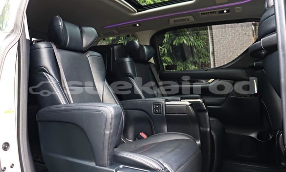 ซื้อ รถมือสอง Toyota Vellfire ขาว รถยนต์ ใน %{เมือง} ใน กรุงเทพมหานคร ซื้อ รถมือสอง Toyota Vellfire ขาว รถยนต์ ใน %{เมือง} ใน กรุงเทพมหานคร