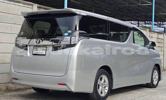 ซื้อ รถมือสอง Toyota Vellfire อื่น ๆ รถยนต์ ใน %{เมือง} ใน กรุงเทพมหานคร ซื้อ รถมือสอง Toyota Vellfire อื่น ๆ รถยนต์ ใน %{เมือง} ใน กรุงเทพมหานคร
