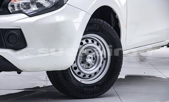 Buy Used Mitsubishi Triton White Car in Bangkok in Bangkok Buy Used Mitsubishi Triton White Car in Bangkok in Bangkok