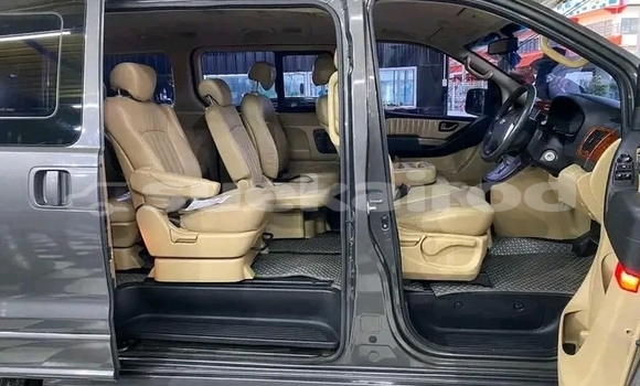 ซื้อ รถมือสอง Hyundai H1 สีดำ รถยนต์ ใน %{เมือง} ใน เชียงราย ซื้อ รถมือสอง Hyundai H1 สีดำ รถยนต์ ใน %{เมือง} ใน เชียงราย