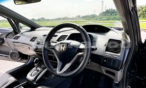 ซื้อ รถมือสอง Honda Civic สีดำ รถยนต์ ใน %{เมือง} ใน ชัยนาท