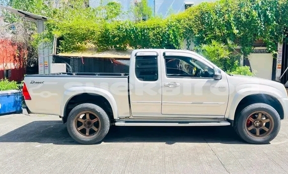 ซื้อ รถมือสอง Isuzu D–MAX ขาว รถยนต์ ใน %{เมือง} ใน ชลบุรี ซื้อ รถมือสอง Isuzu D–MAX ขาว รถยนต์ ใน %{เมือง} ใน ชลบุรี