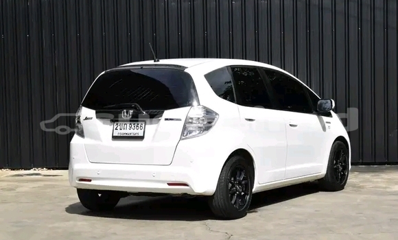 ซื้อ รถมือสอง Honda Jazz ขาว รถยนต์ ใน %{เมือง} ใน พะเยา ซื้อ รถมือสอง Honda Jazz ขาว รถยนต์ ใน %{เมือง} ใน พะเยา