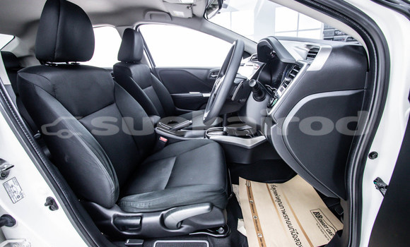 Buy Used Honda City White Car in Bangkok in Bangkok Buy Used Honda City White Car in Bangkok in Bangkok