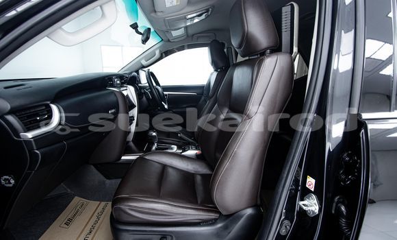 ซื้อ รถมือสอง Toyota Fortuner สีดำ รถยนต์ ใน %{เมือง} ใน กรุงเทพมหานคร ซื้อ รถมือสอง Toyota Fortuner สีดำ รถยนต์ ใน %{เมือง} ใน กรุงเทพมหานคร