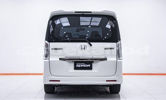 Buy Used Honda Stepwgn White Car in Bangkok in Bangkok Buy Used Honda Stepwgn White Car in Bangkok in Bangkok