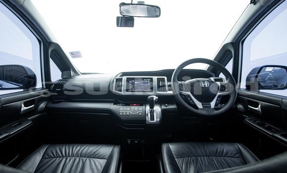 Buy Used Honda Stepwgn White Car in Bangkok in Bangkok Buy Used Honda Stepwgn White Car in Bangkok in Bangkok