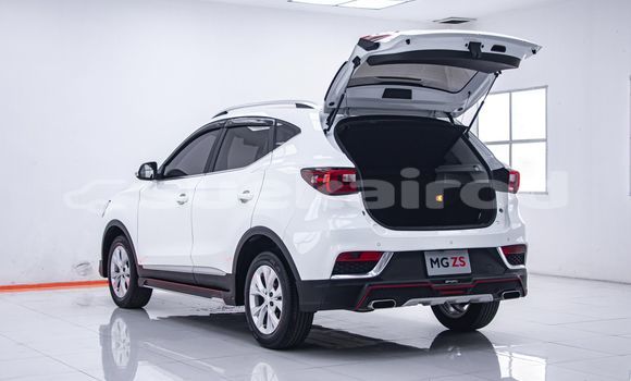 ซื้อ รถมือสอง MG ZS ขาว รถยนต์ ใน %{เมือง} ใน กรุงเทพมหานคร ซื้อ รถมือสอง MG ZS ขาว รถยนต์ ใน %{เมือง} ใน กรุงเทพมหานคร