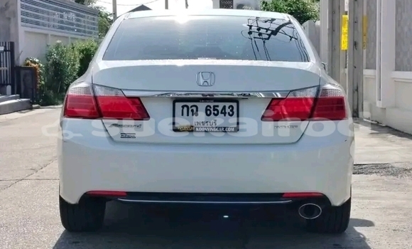 ซื้อ รถมือสอง Honda Accord ขาว รถยนต์ ใน %{เมือง} ใน ขอนแก่น ซื้อ รถมือสอง Honda Accord ขาว รถยนต์ ใน %{เมือง} ใน ขอนแก่น