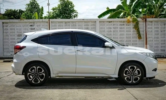 ซื้อ รถมือสอง Honda HR-V ขาว รถยนต์ ใน %{เมือง} ใน กำแพงเพชร ซื้อ รถมือสอง Honda HR-V ขาว รถยนต์ ใน %{เมือง} ใน กำแพงเพชร