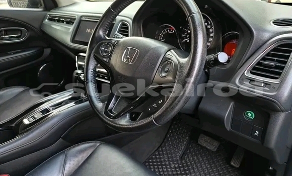 ซื้อ รถมือสอง Honda HR–V สีดำ รถยนต์ ใน %{เมือง} ใน กาญจนบุรี ซื้อ รถมือสอง Honda HR–V สีดำ รถยนต์ ใน %{เมือง} ใน กาญจนบุรี