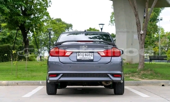 ซื้อ รถมือสอง Honda City สีดำ รถยนต์ ใน %{เมือง} ใน กาญจนบุรี ซื้อ รถมือสอง Honda City สีดำ รถยนต์ ใน %{เมือง} ใน กาญจนบุรี