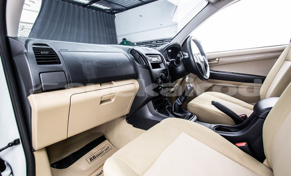 ซื้อ รถมือสอง Isuzu D-Max ขาว รถยนต์ ใน %{เมือง} ใน กรุงเทพมหานคร ซื้อ รถมือสอง Isuzu D-Max ขาว รถยนต์ ใน %{เมือง} ใน กรุงเทพมหานคร