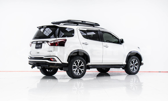 ซื้อ รถมือสอง Isuzu MU-X ขาว รถยนต์ ใน %{เมือง} ใน กรุงเทพมหานคร ซื้อ รถมือสอง Isuzu MU-X ขาว รถยนต์ ใน %{เมือง} ใน กรุงเทพมหานคร