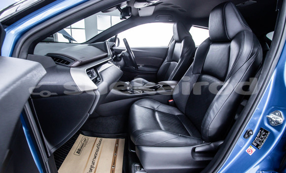 Buy Used Toyota C-HR Blue Car in Bangkok in Bangkok Buy Used Toyota C-HR Blue Car in Bangkok in Bangkok