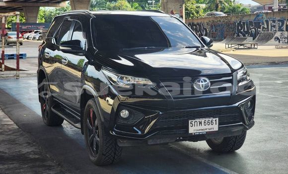 Buy Used Toyota Fortuner Black Car in Bangkok in Bangkok