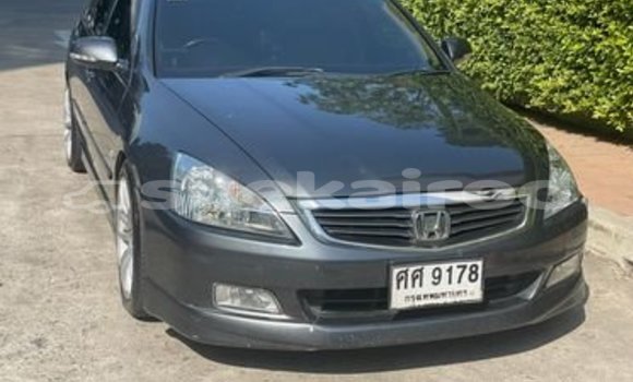 ซื้อ รถมือสอง Honda Accord สีดำ รถยนต์ ใน %{เมือง} ใน กรุงเทพมหานคร