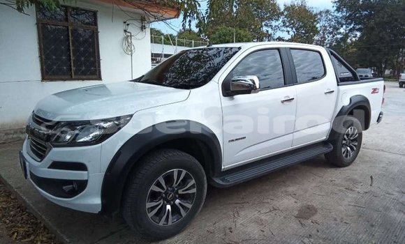 ซื้อ รถมือสอง Chevrolet Colorado ขาว รถยนต์ ใน %{เมือง} ใน กรุงเทพมหานคร