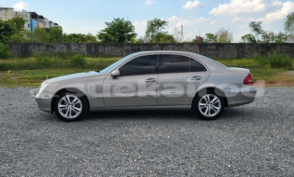 Buy Used Mercedes-Benz E-Classe Other Car in Bangkok in Bangkok Buy Used Mercedes-Benz E-Classe Other Car in Bangkok in Bangkok