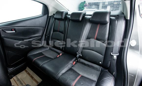 ซื้อ รถมือสอง Mazda 2 สีน้ำตาล รถยนต์ ใน %{เมือง} ใน กรุงเทพมหานคร ซื้อ รถมือสอง Mazda 2 สีน้ำตาล รถยนต์ ใน %{เมือง} ใน กรุงเทพมหานคร