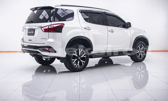 ซื้อ รถมือสอง Isuzu MU-X ขาว รถยนต์ ใน %{เมือง} ใน กรุงเทพมหานคร ซื้อ รถมือสอง Isuzu MU-X ขาว รถยนต์ ใน %{เมือง} ใน กรุงเทพมหานคร