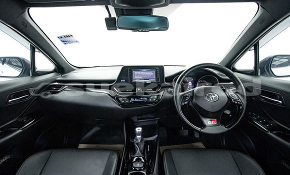 Buy Used Toyota C-HR White Car in Bangkok in Bangkok Buy Used Toyota C-HR White Car in Bangkok in Bangkok